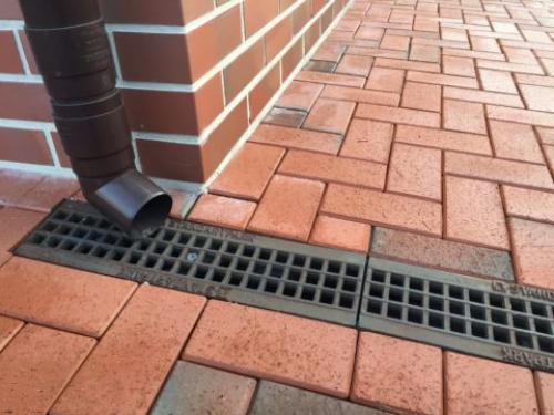 Бетонные дорожки на участке. Как сделать бетонные дорожки на даче своими руками