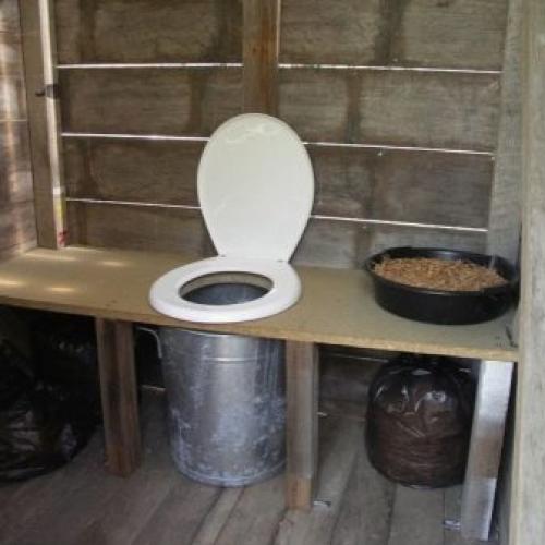 Какой унитаз можно поставить в туалете на даче. Какие можно ставить унитазы в туалете на даче 03