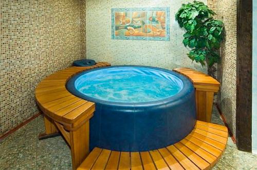 Деревянная баня с бассейном. Строительство бассейнов для саун 12 Деревянная баня с бассейном. Строительство бассейнов для саун 12