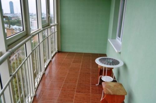 Покрытие для пола на балконе. Из чего сделать пол на застеклённом балконе