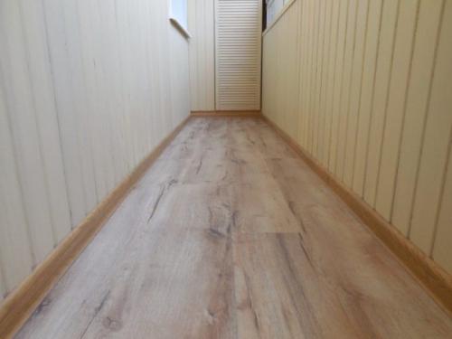 Покрытие для пола на балконе. Из чего сделать пол на застеклённом балконе